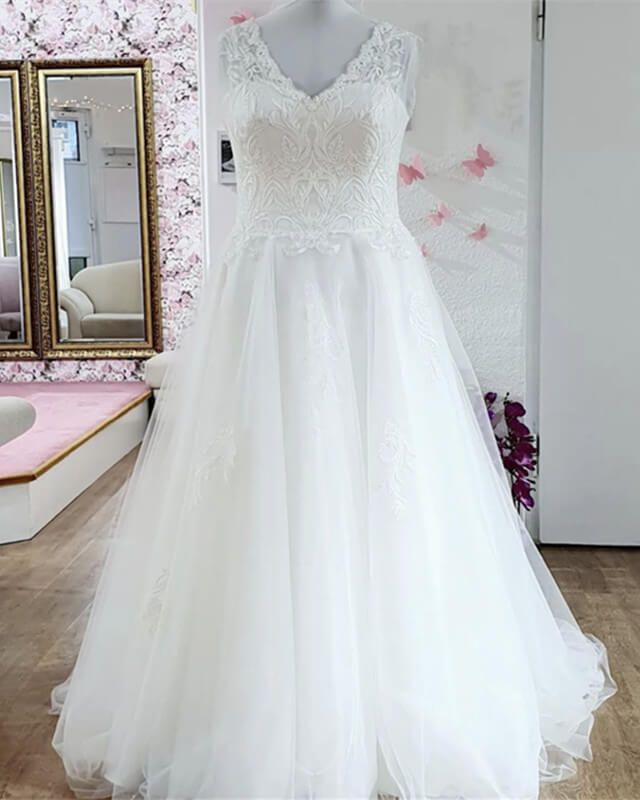 Plus VANIA Dress